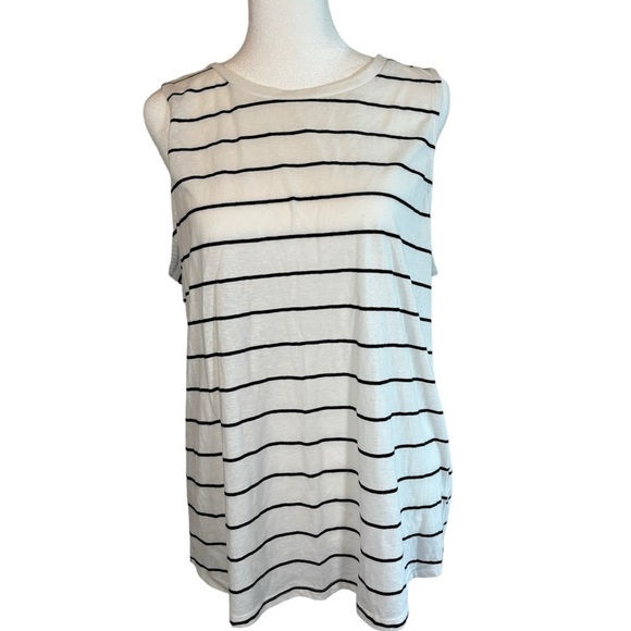 MAURICES RIVERSIDE TANK TOO LATTICE CUT OUT WHITE W BLACK STRIPE SIZE L - Picture 2 of 12